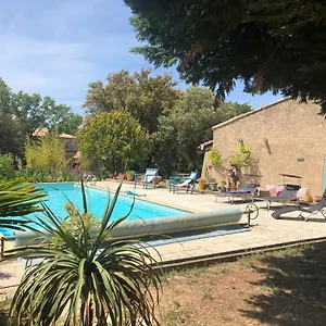 https://luberon-des-artistes-2.fr-provencehotel.com